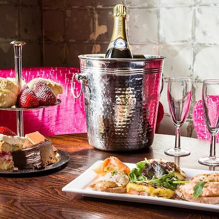 The Lounge Hotel & Bar بنريث المظهر الخارجي الصورة