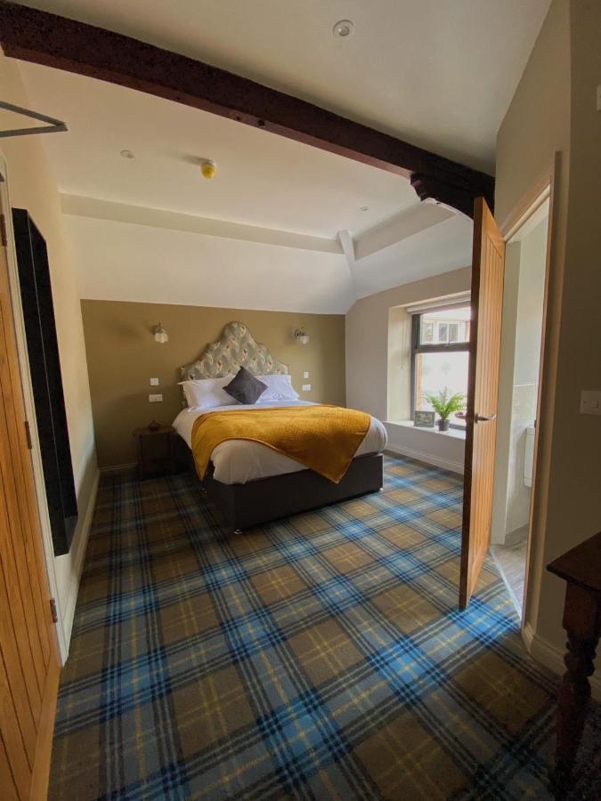 The Lounge Hotel & Bar بنريث المظهر الخارجي الصورة