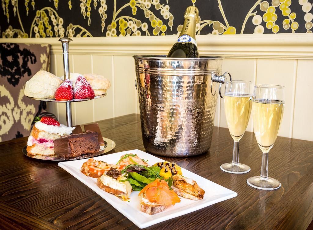 The Lounge Hotel & Bar بنريث المظهر الخارجي الصورة